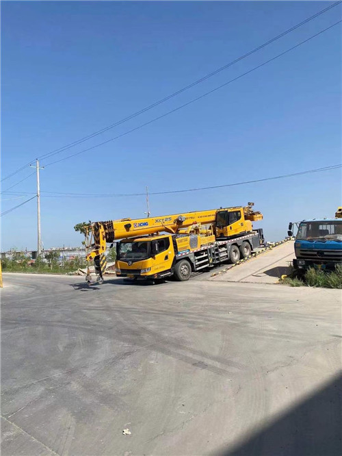 咸阳市吊车作业时，可能会产生哪些额外收费项目？